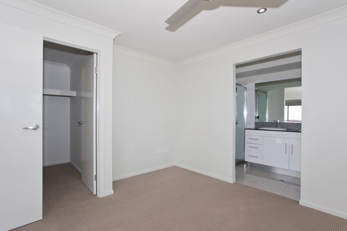 4 Campbell Drive, Highfields QLD 4352, Highfields - Thumbnail 3
