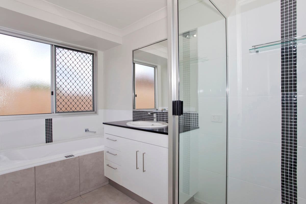 4 Campbell Drive, Highfields QLD 4352, Highfields - Thumbnail 4