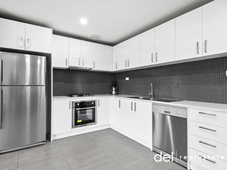 53 Springfield Crescent, Hampton Park, Hampton Park - Thumbnail 3