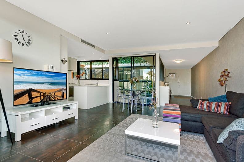 39 Willoughby Road, Crows Nest NSW 2065, Crows Nest - Thumbnail 2