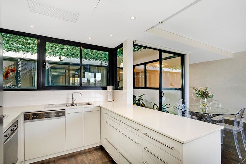 39 Willoughby Road, Crows Nest NSW 2065, Crows Nest - Thumbnail 3