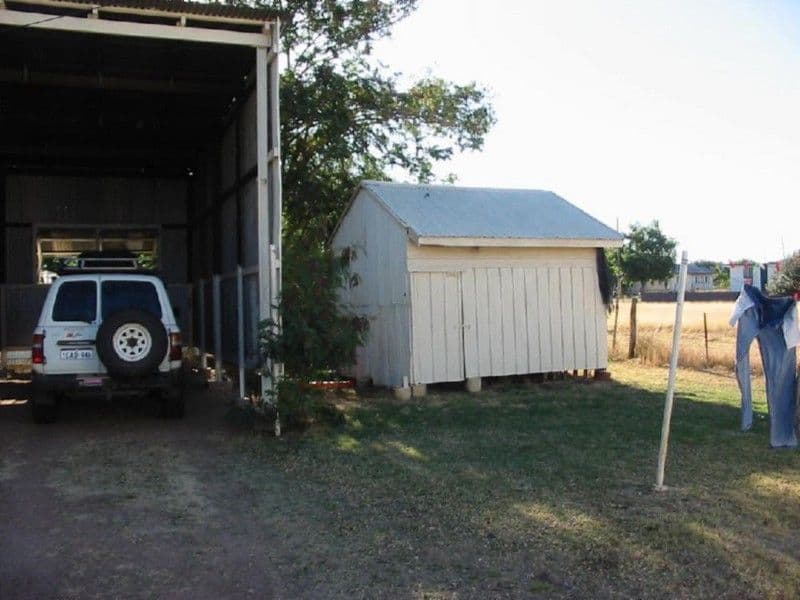 13 - 15 Disraeli, HUGHENDEN QLD 4821, Hughenden - Thumbnail 6