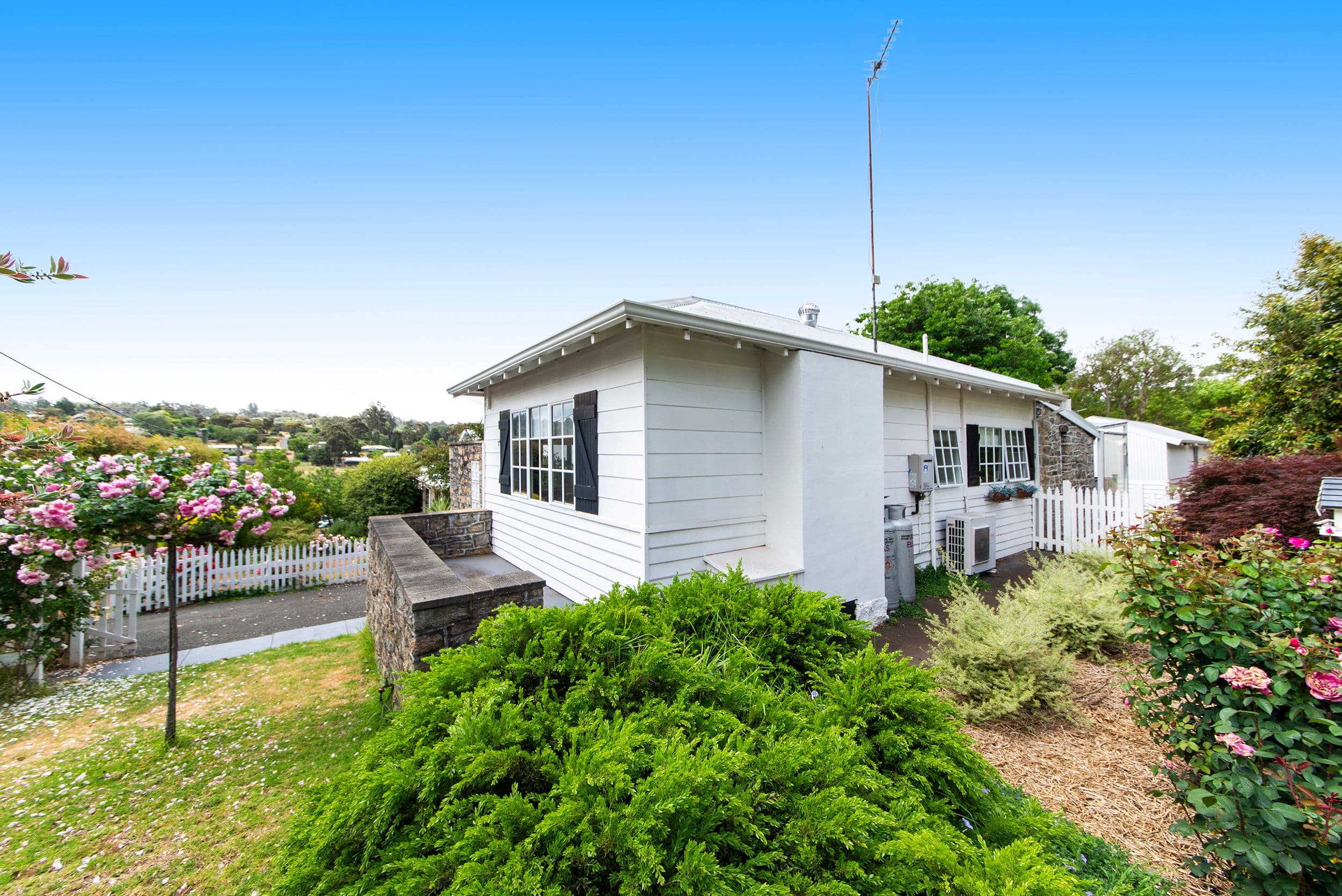 5 McAlinden Street, Bridgetown WA 6255, Bridgetown - Thumbnail 4