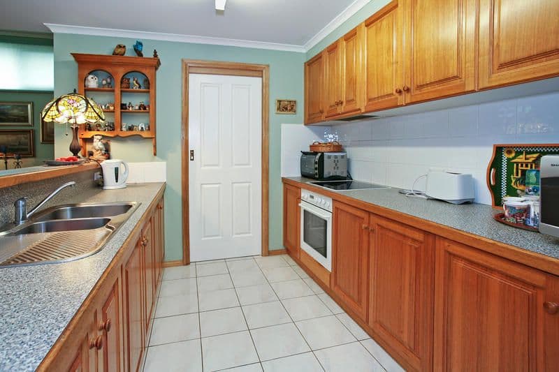 2 Koala Court, WHITTINGTON VIC 3219, Whittington - Thumbnail 2