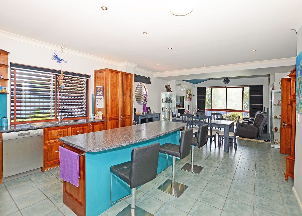 203 Esplanade, Pialba QLD 4655, Pialba - Thumbnail 3