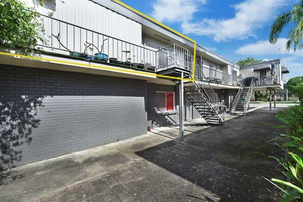 19 Darrambal Street, Chevron Island QLD 4217, Chevron Island - Thumbnail 2