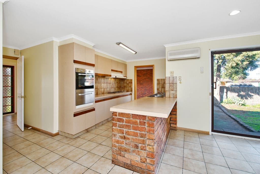 9 Glendale Avenue, Epping VIC 3076, Epping - Thumbnail 2