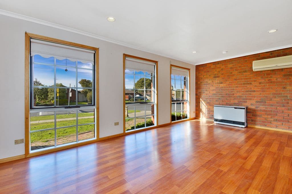 9 Glendale Avenue, Epping VIC 3076, Epping - Thumbnail 3
