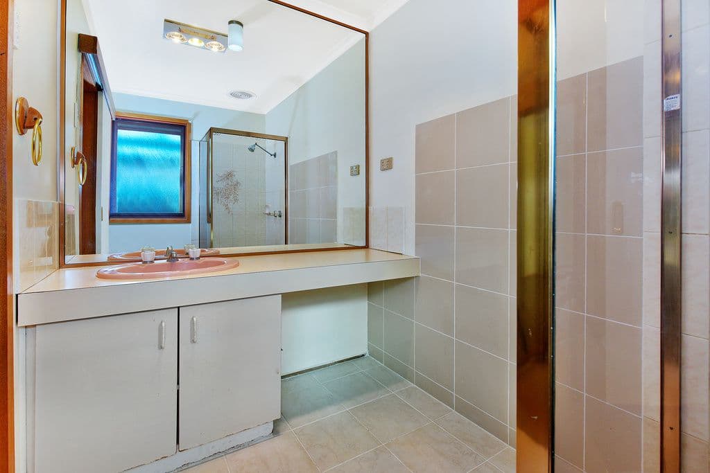 9 Glendale Avenue, Epping VIC 3076, Epping - Thumbnail 8