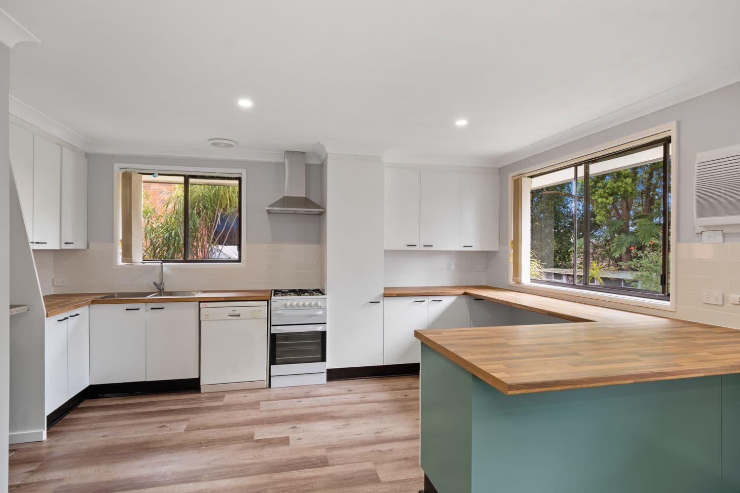 69 Thomas Walker Drive, Chittaway Bay NSW 2261, Chittaway Bay - Thumbnail 3