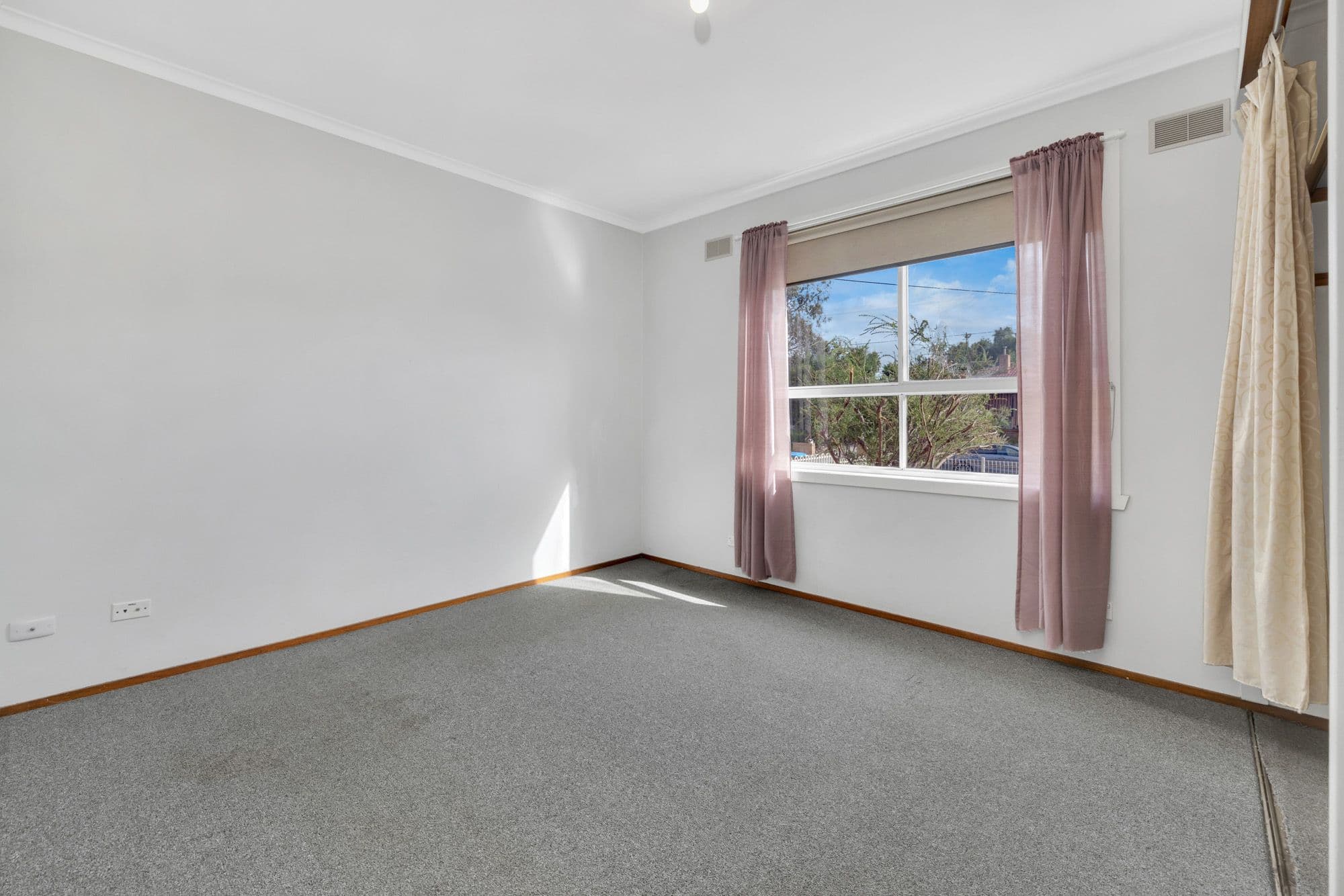 11 Myrtle Street, Werribee VIC 3030, Werribee - Thumbnail 7