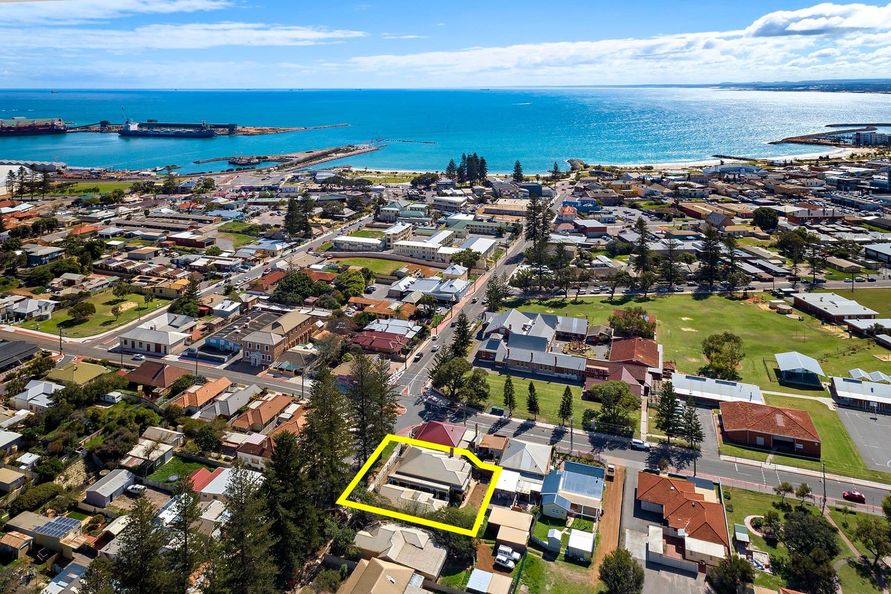 87 Fitzgerald Street, Geraldton WA 6530, Geraldton - Thumbnail 4