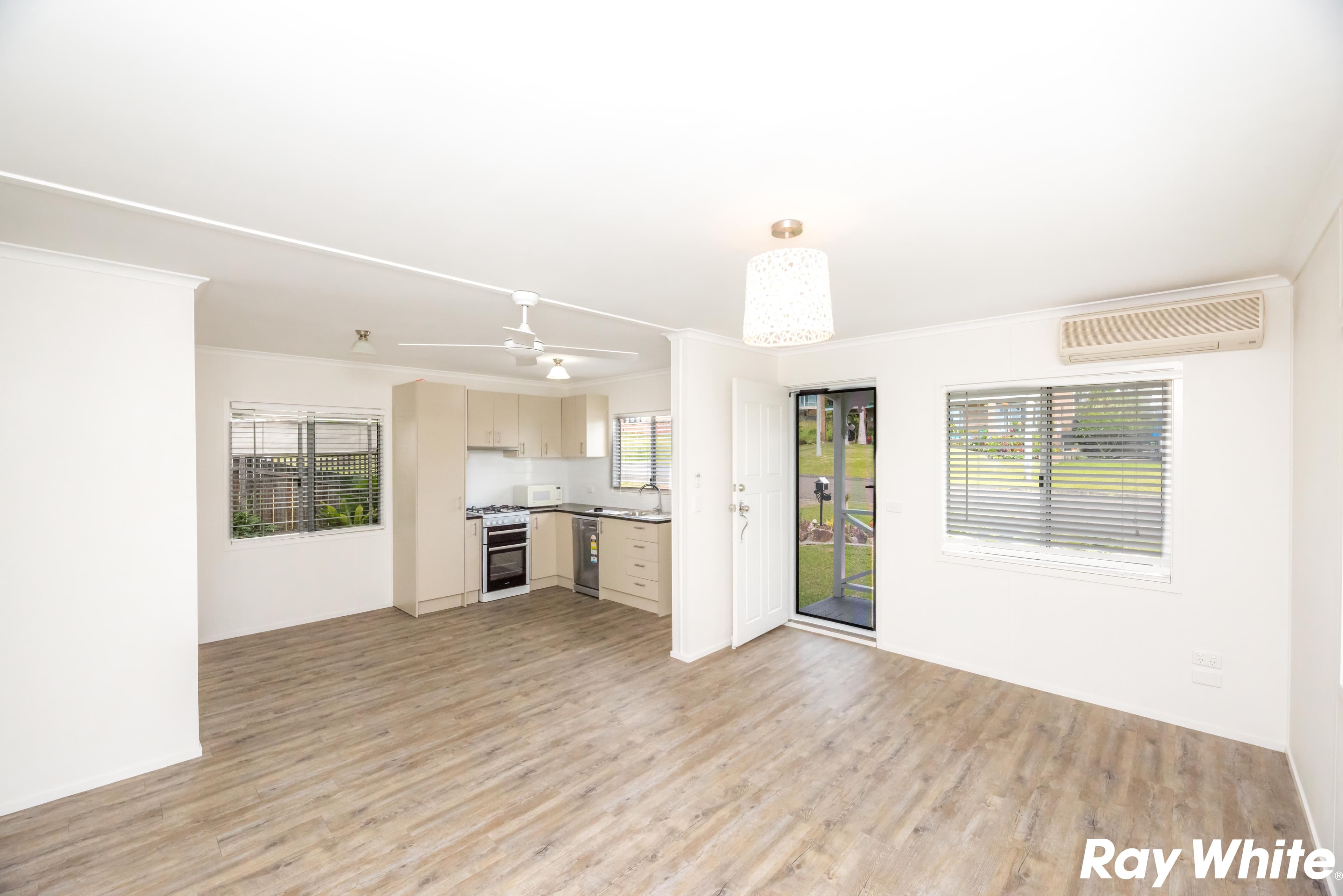 10 Emerald Drive, Diamond Beach - Thumbnail 2