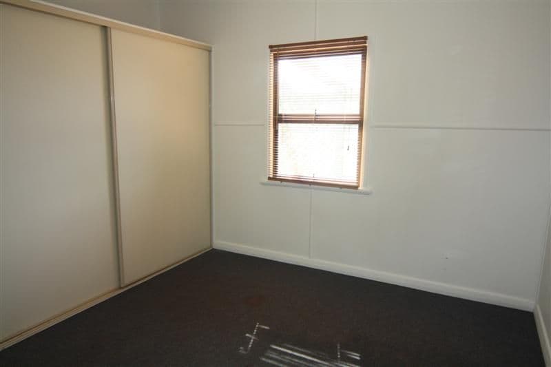 63 Nicholson Street, DALBY QLD 4405, Dalby - Thumbnail 5