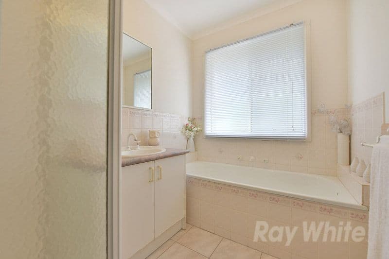 22 Constance Close, LYSTERFIELD VIC 3156, Lysterfield - Thumbnail 8