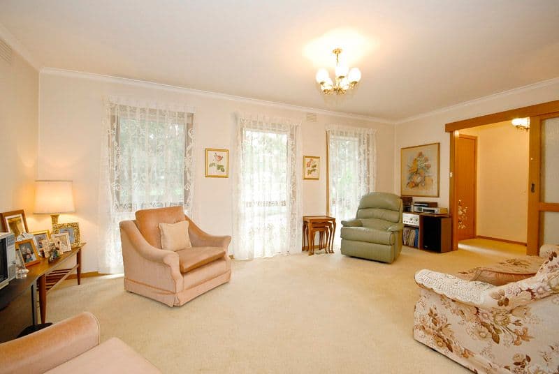 21 Lindsay Avenue, NUNAWADING VIC 3131, Nunawading - Thumbnail 2