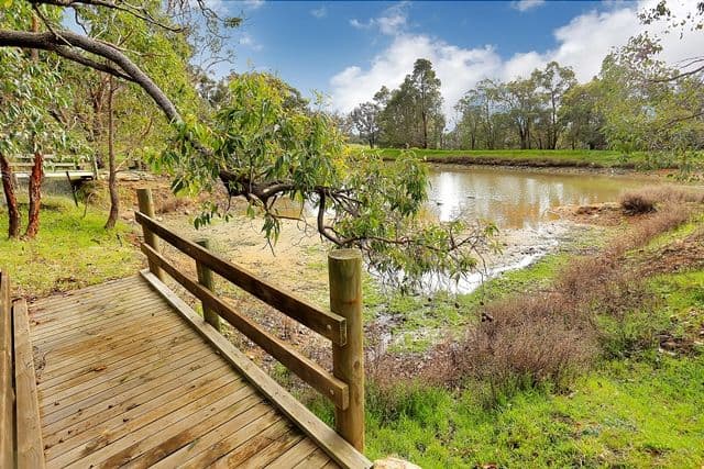 200 Ridgewood Loop, BULLSBROOK WA 6084, Bullsbrook - Thumbnail 2