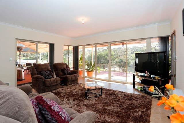 200 Ridgewood Loop, BULLSBROOK WA 6084, Bullsbrook - Thumbnail 4