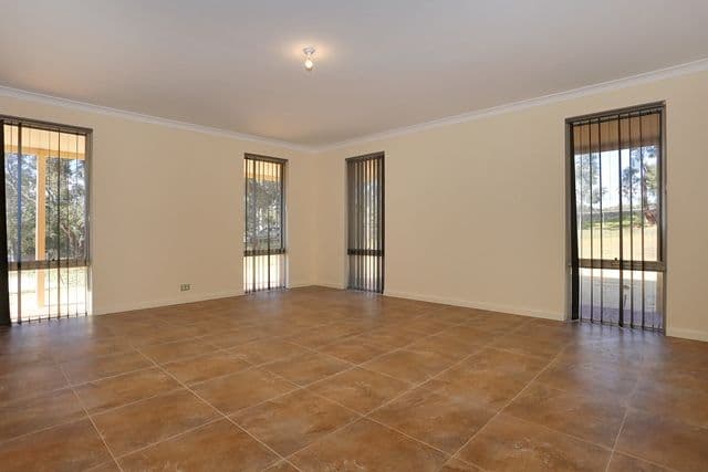 200 Ridgewood Loop, BULLSBROOK WA 6084, Bullsbrook - Thumbnail 7