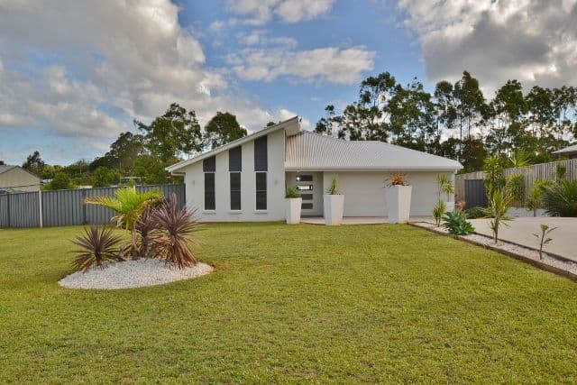 3 Peterlyn Ct,., BEERWAH QLD 4519, Beerwah - Thumbnail 2