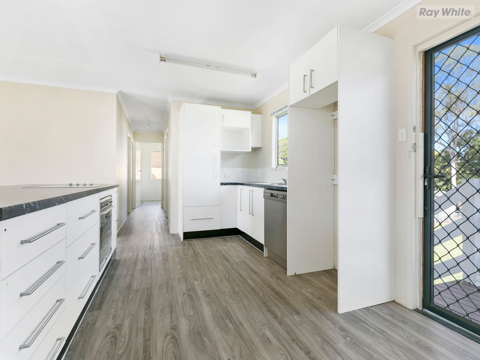 10 Barry Drive, Redbank Plains QLD 4301, Redbank Plains - Thumbnail 7