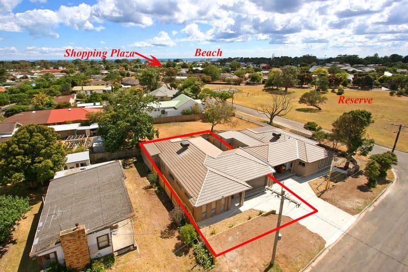 10 Murrowong Avenue, ROSEBUD VIC 3939, Rosebud - Thumbnail 2