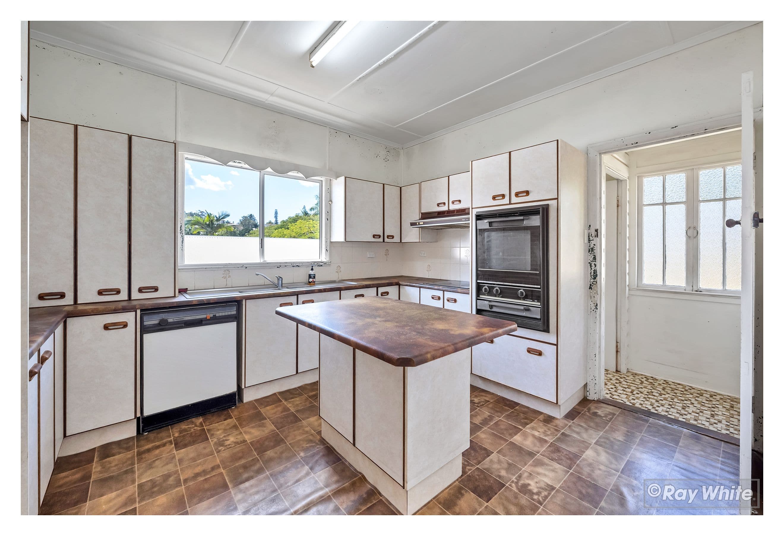 17 Mary Street, The Range QLD 4700, The Range - Thumbnail 5