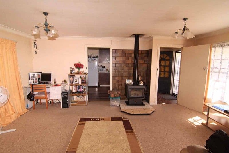 104 Coronation Avenue, GLEN INNES NSW 2370, Glen Innes - Thumbnail 3
