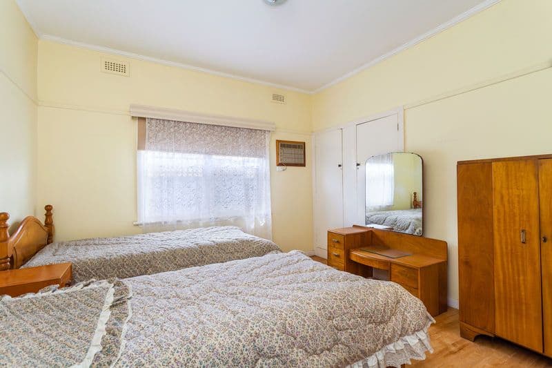 35 Holden Avenue, RIPPLESIDE VIC 3215, Rippleside - Thumbnail 5