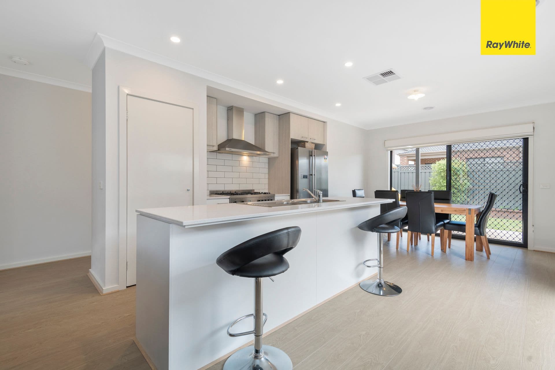 20 Chandler Way, COBBLEBANK VIC 3338, Cobblebank - Thumbnail 6