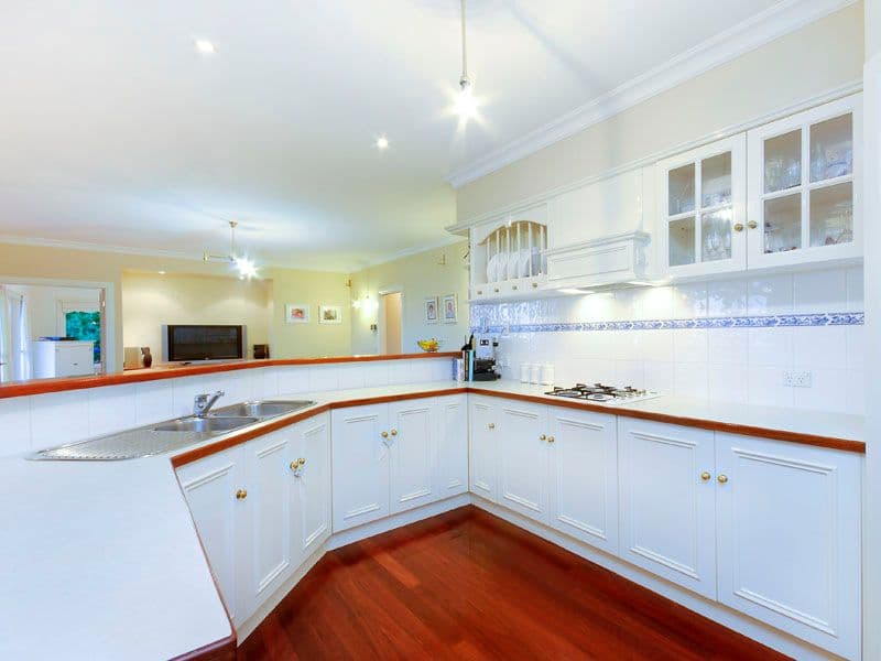 2 Badenoch Court, HIGHTON VIC 3216, Highton - Thumbnail 3