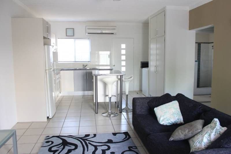 222 Grafton Street, CAIRNS NORTH QLD 4870, Cairns North - Thumbnail 4