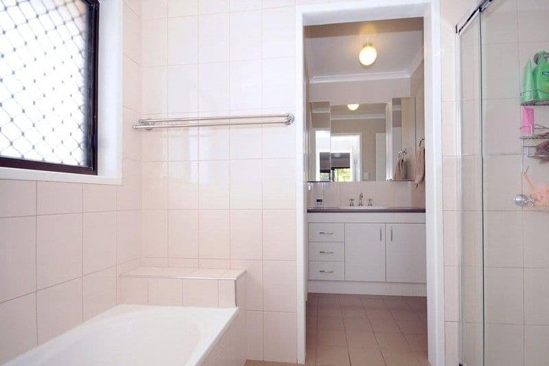 13 Moore Crescent, WILSONTON QLD 4350, Wilsonton - Thumbnail 6