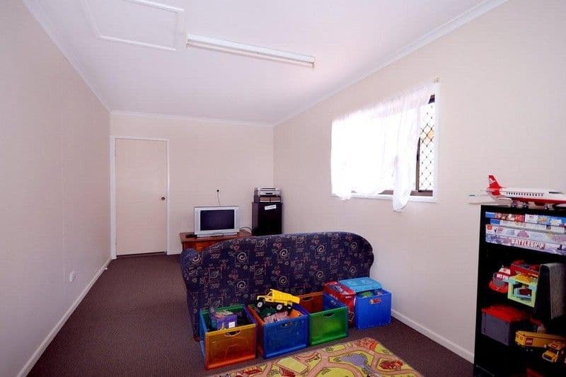 13 Moore Crescent, WILSONTON QLD 4350, Wilsonton - Thumbnail 7