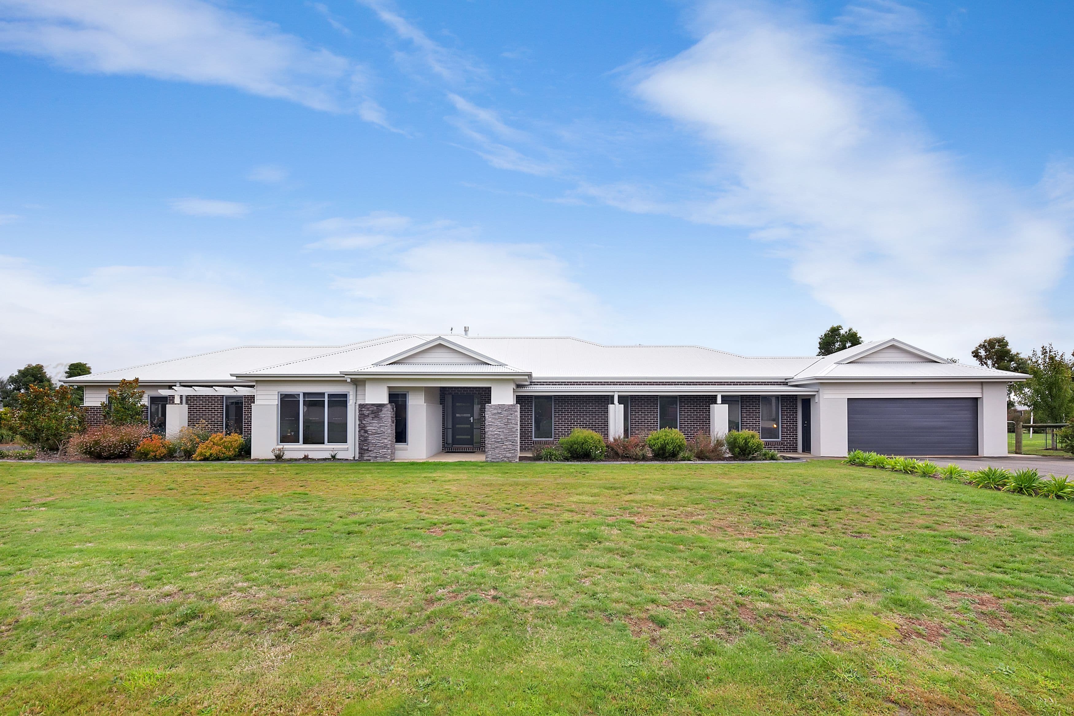 73 Ibis Gardens Court, Cardigan VIC 3352, Cardigan - Image 1