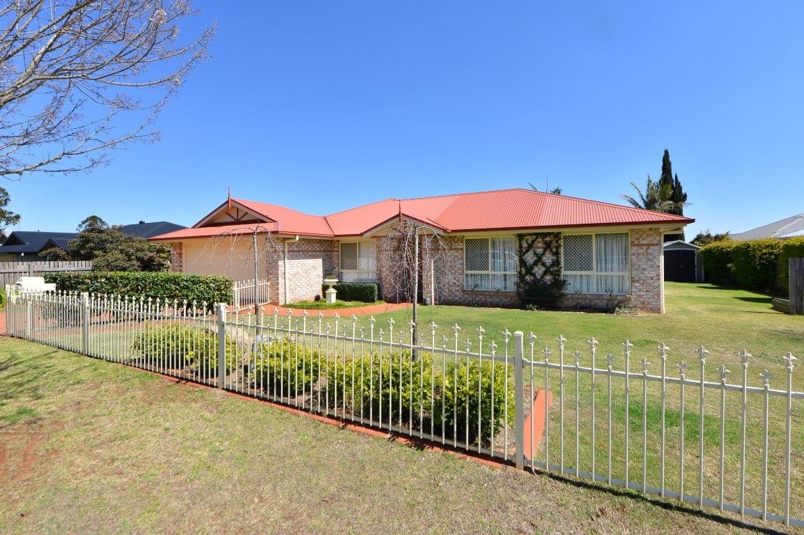 17 Fadden Crescent, MIDDLE RIDGE QLD 4350, Middle Ridge - Image 1