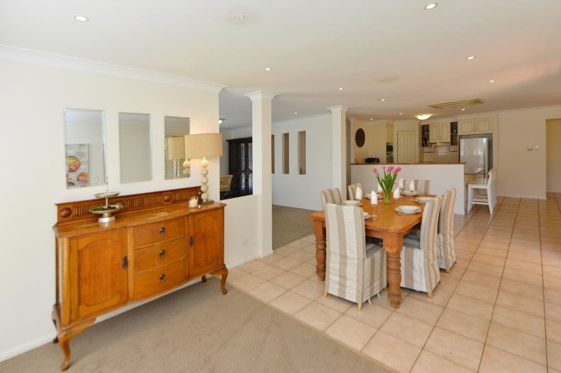 17 Fadden Crescent, MIDDLE RIDGE QLD 4350, Middle Ridge - Thumbnail 3