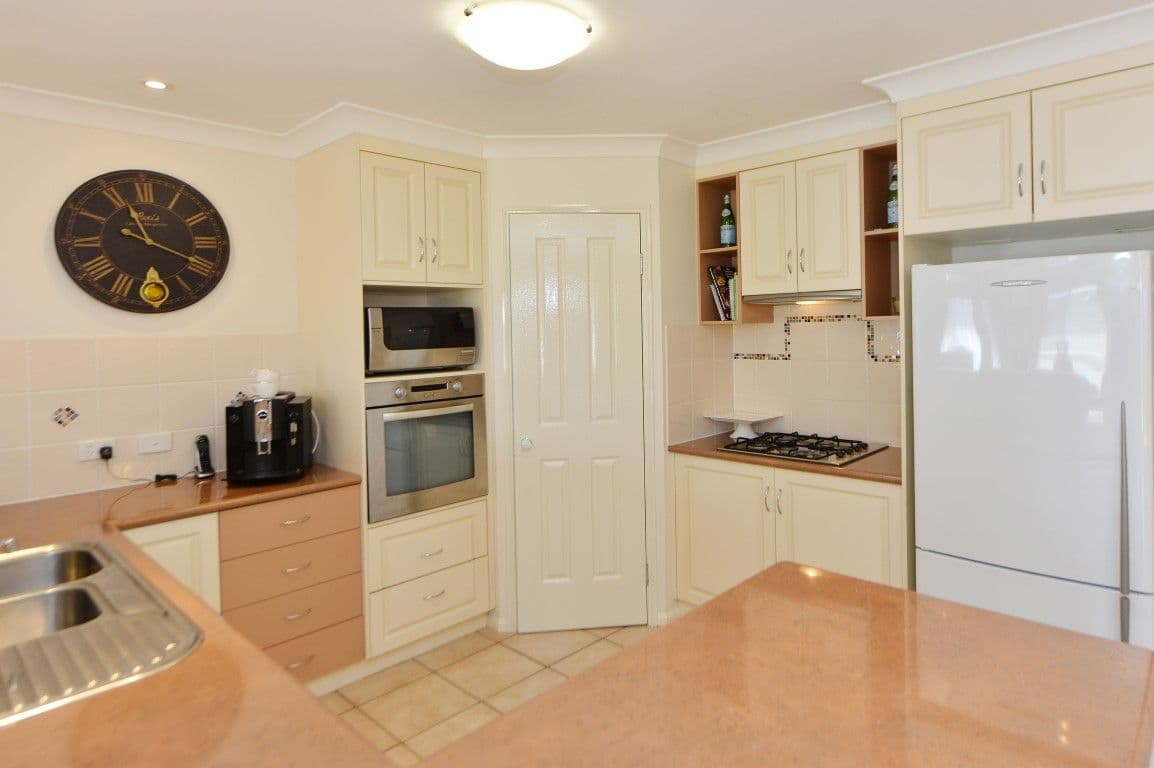 17 Fadden Crescent, MIDDLE RIDGE QLD 4350, Middle Ridge - Thumbnail 4
