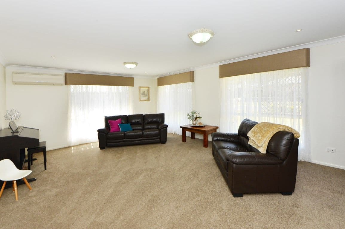 17 Fadden Crescent, MIDDLE RIDGE QLD 4350, Middle Ridge - Thumbnail 5