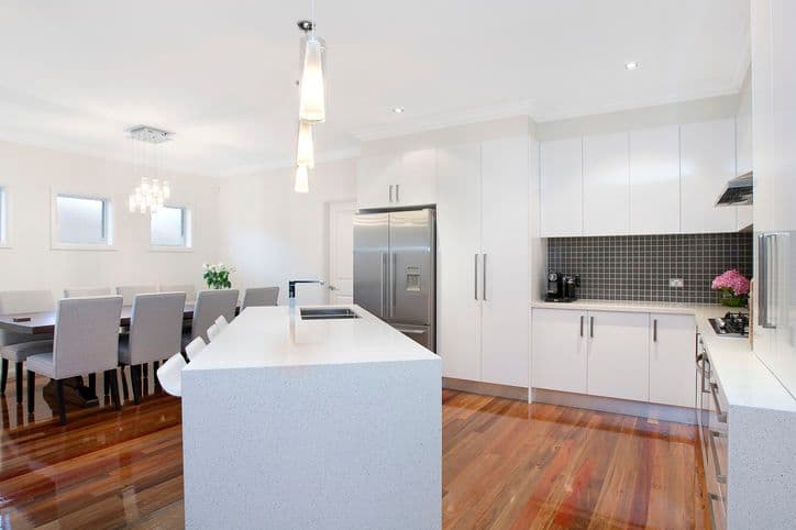124 Beverley Street, DONCASTER EAST VIC 3109, Doncaster East - Thumbnail 3