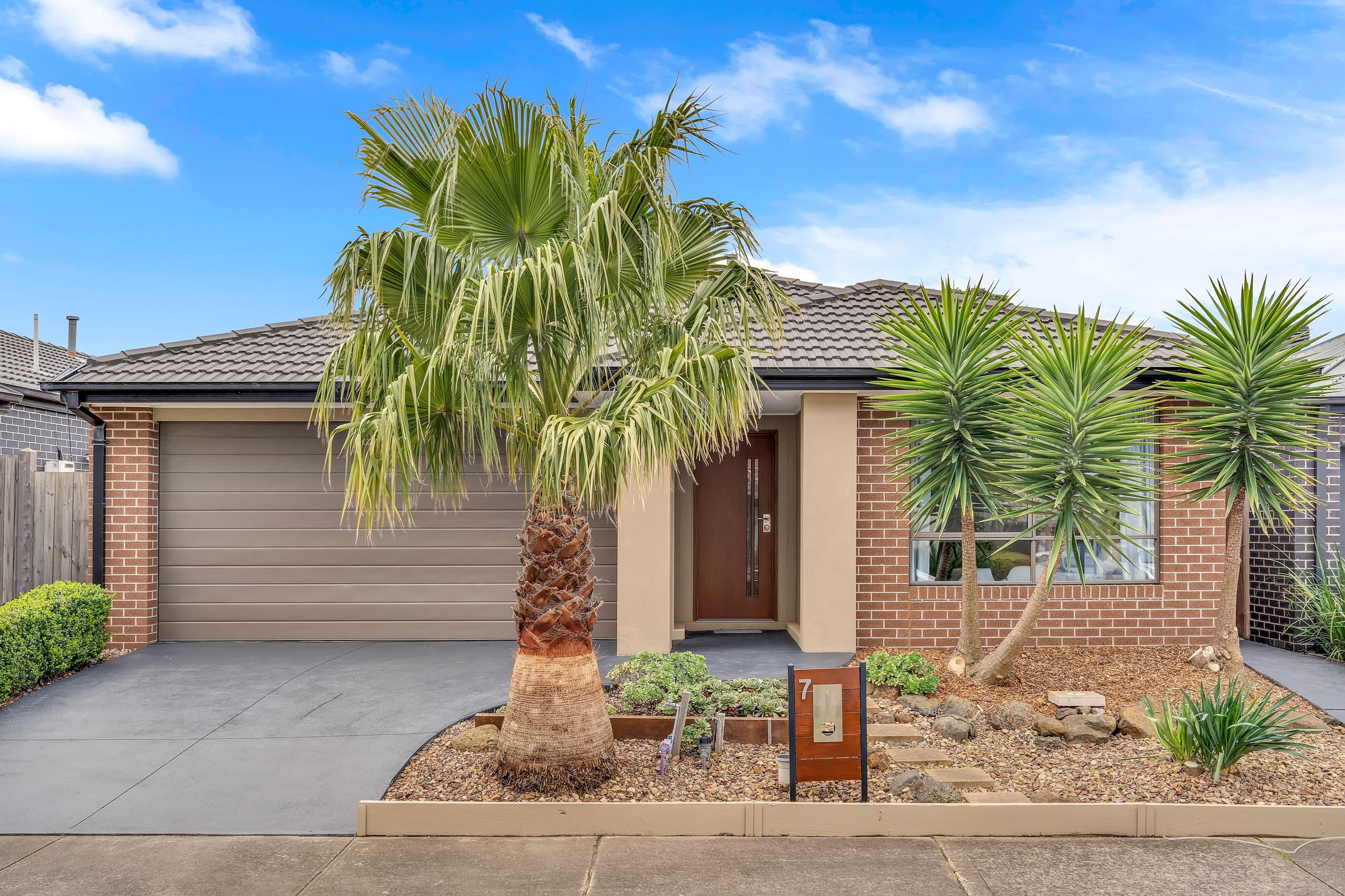 7 Hues Street, Mickleham VIC 3064, Mickleham - Image 1