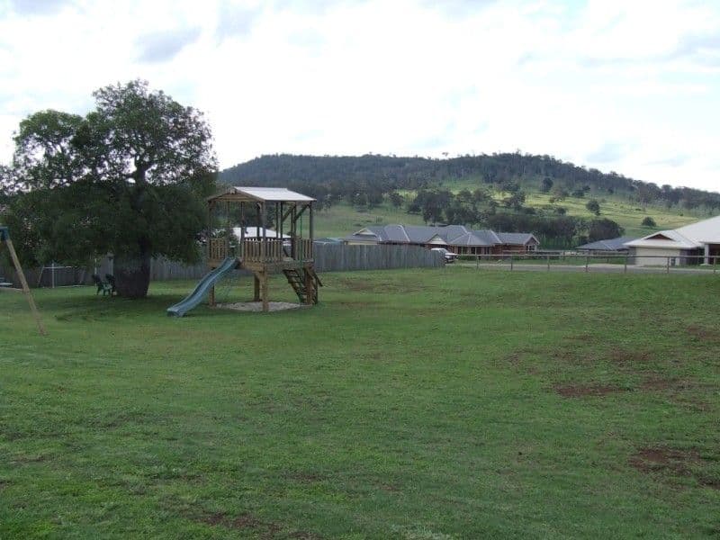 5 Kingfisher Court, MERINGANDAN WEST QLD 4352, Meringandan West - Image 1