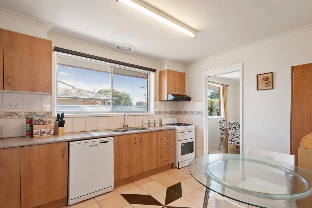 14 Warraweena Road, Clayton South VIC 3169, Clayton South - Thumbnail 3