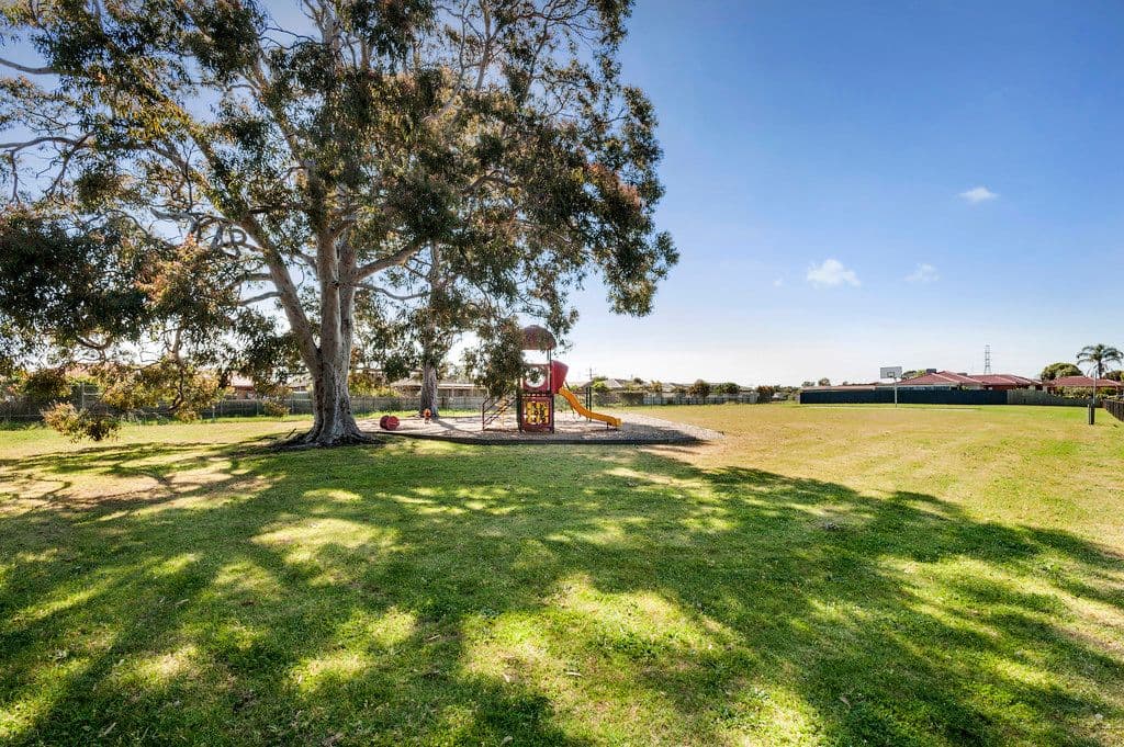 14 Warraweena Road, Clayton South VIC 3169, Clayton South - Thumbnail 8