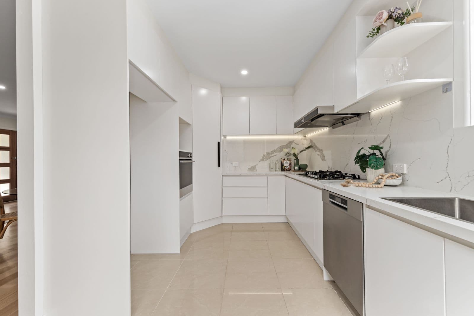 18 Cadorna Street, Box Hill South VIC 3128, Box Hill South - Thumbnail 7