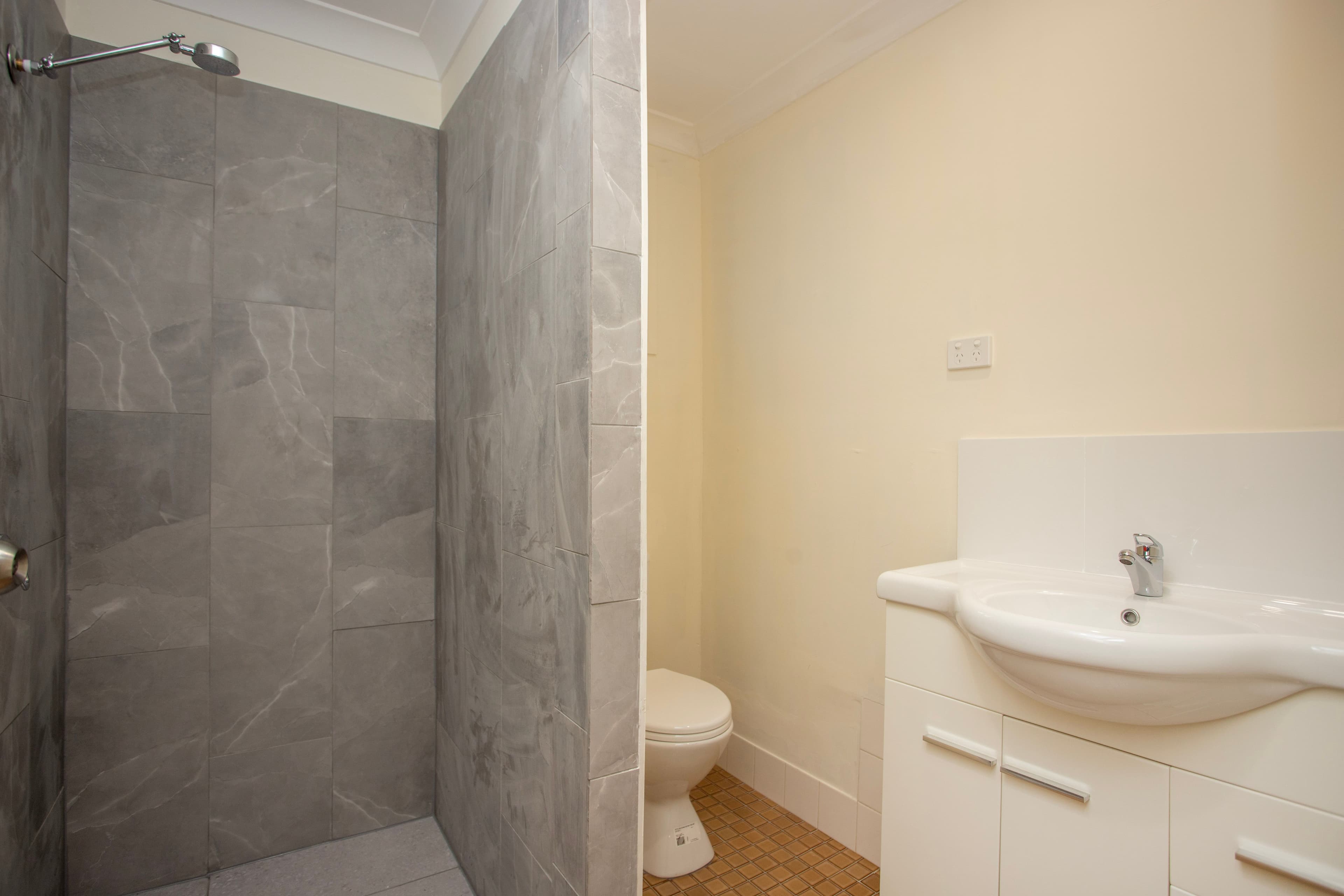 5 Hughes Street, Taree NSW 2430, Taree - Thumbnail 5