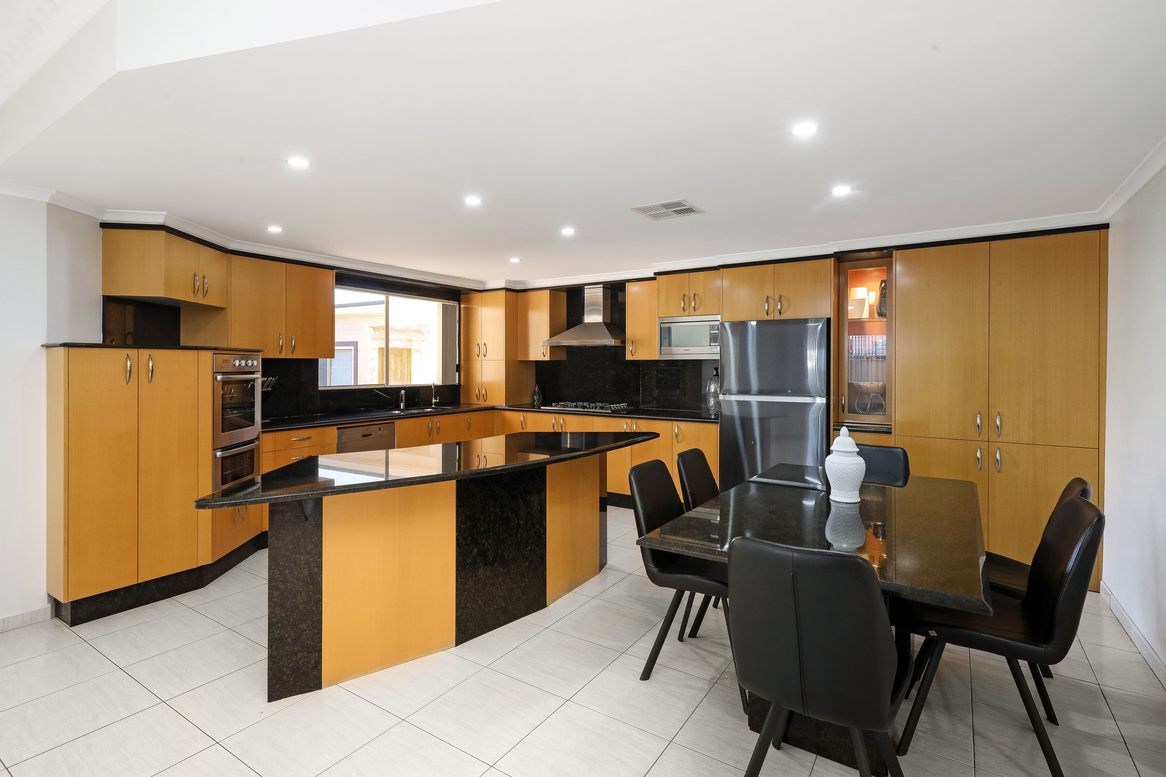 71 Whitaker Street, Guildford NSW 2161, Old Guildford - Thumbnail 4