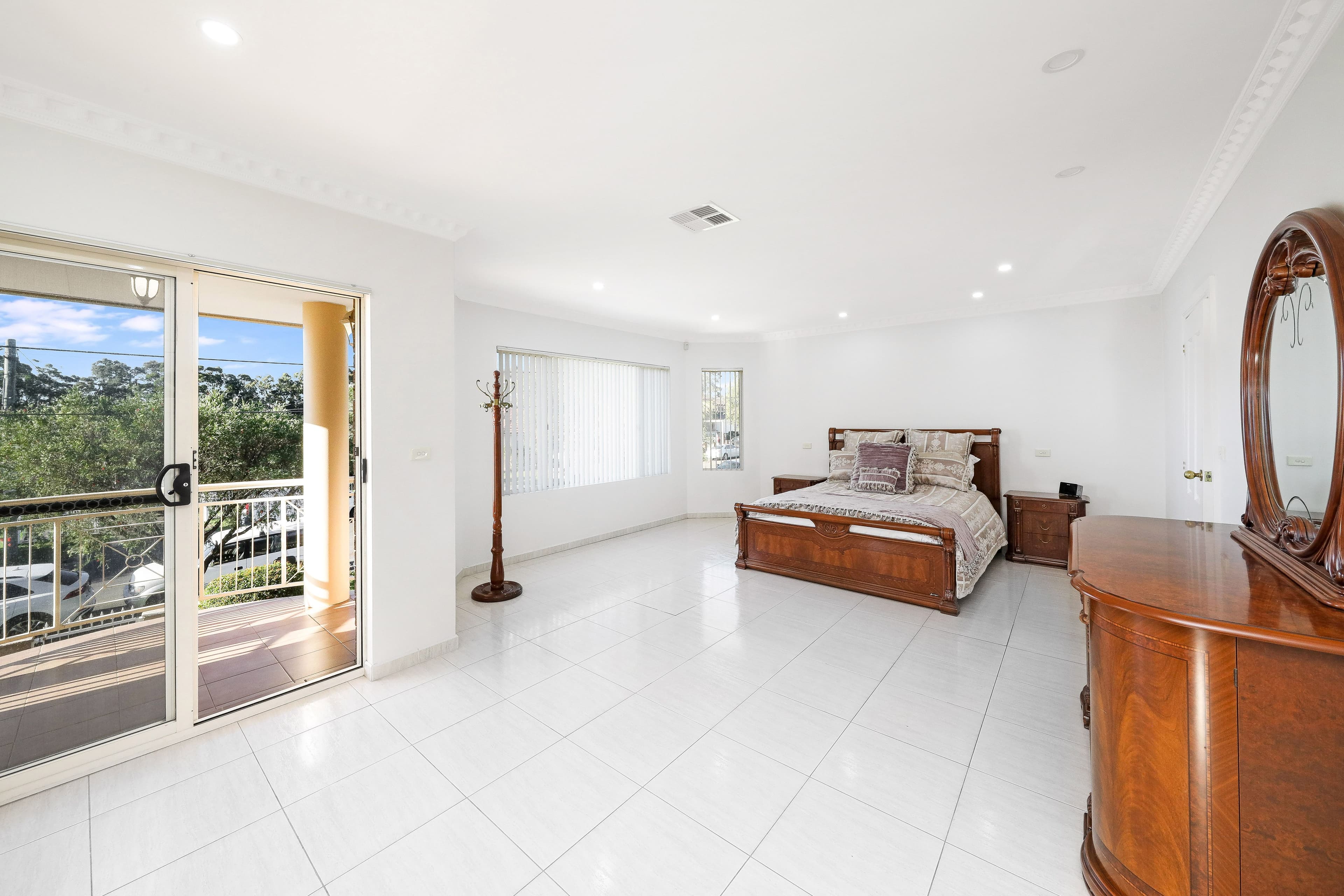 71 Whitaker Street, Guildford NSW 2161, Old Guildford - Thumbnail 7