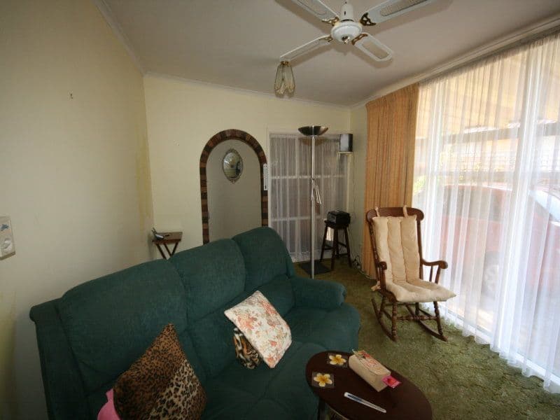 8 William Street, KEILOR PARK VIC 3042, Keilor Park - Thumbnail 2