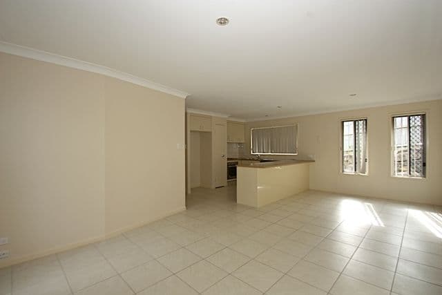 51 Wanderer Crescent, SPRINGFIELD LAKES QLD 4300, Springfield Lakes - Thumbnail 5